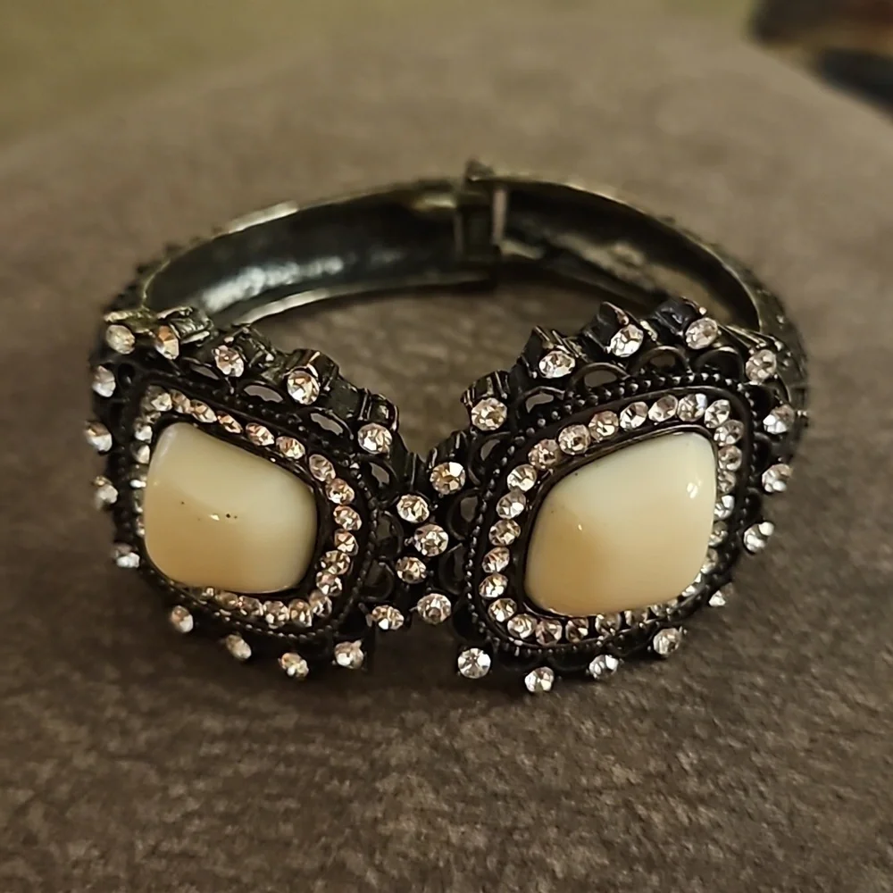 VTG Medieval Castlecore Bronze Rhinestone Chunky Clamper Bracelet